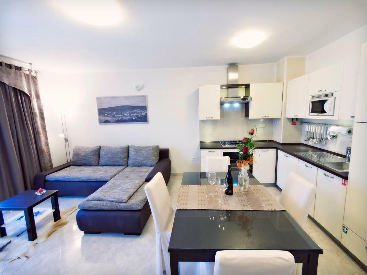 Apartmani Fortuna Зларін Екстер'єр фото