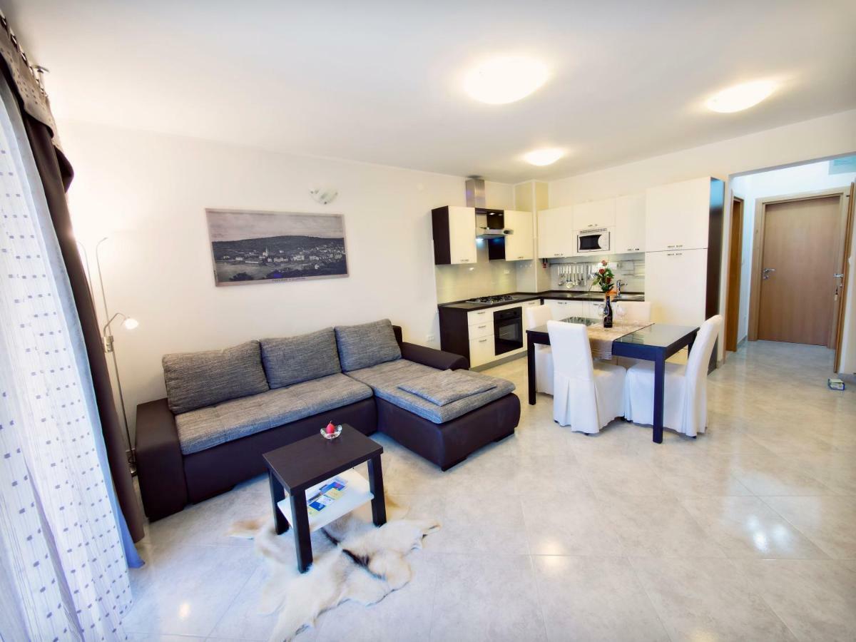 Apartmani Fortuna Зларін Екстер'єр фото